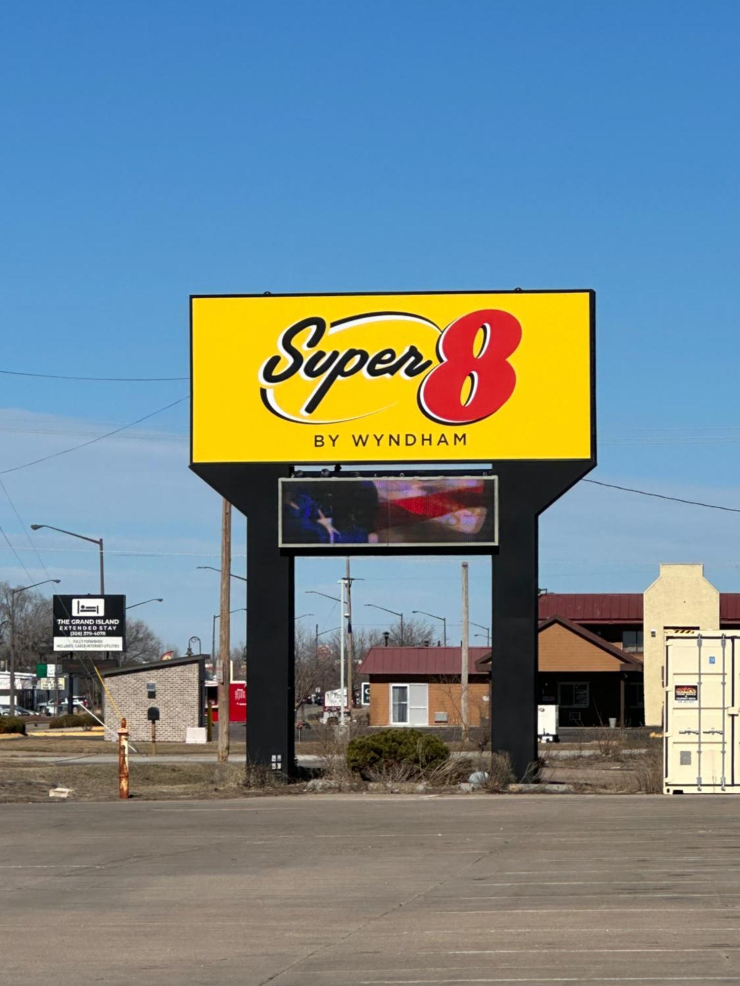 Super 8 By Wyndham Grand Island Hotel Bagian luar foto