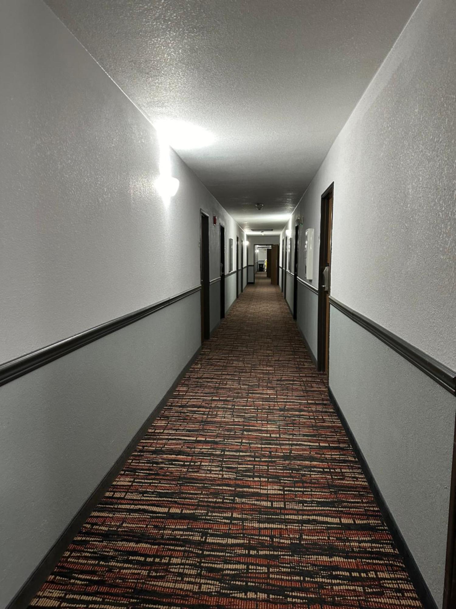 Super 8 By Wyndham Grand Island Hotel Bagian luar foto