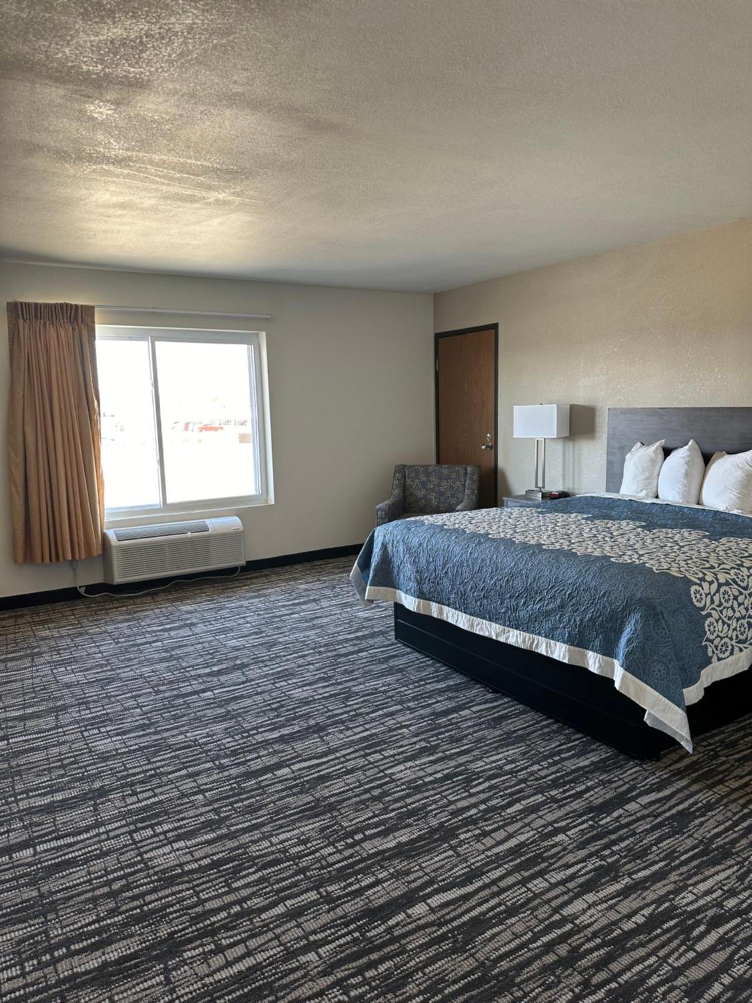 Super 8 By Wyndham Grand Island Hotel Bagian luar foto