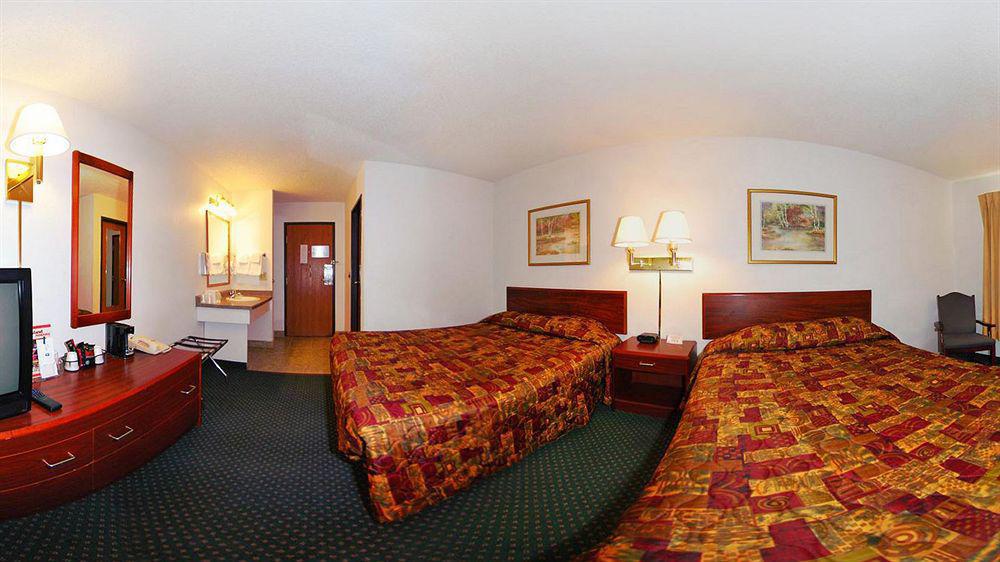 Super 8 By Wyndham Grand Island Hotel Bagian luar foto